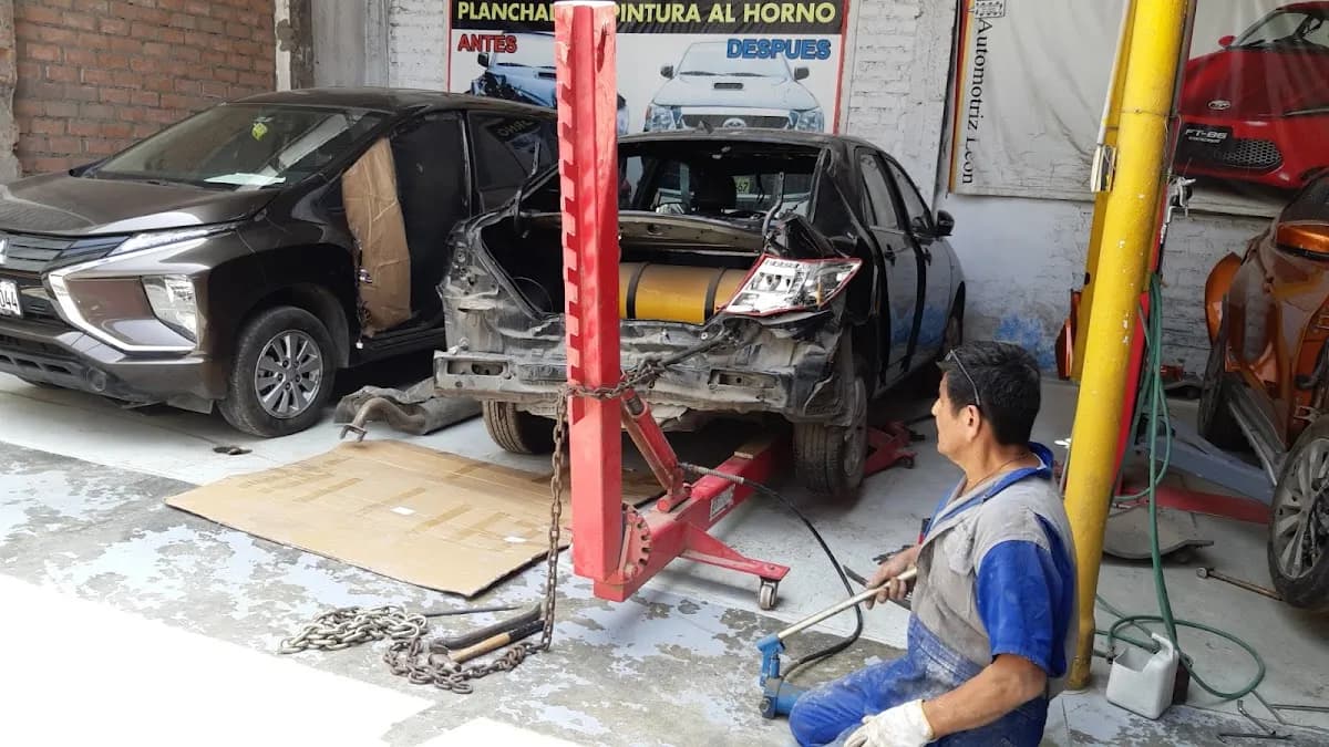 Automotriz Leon — Huacho
