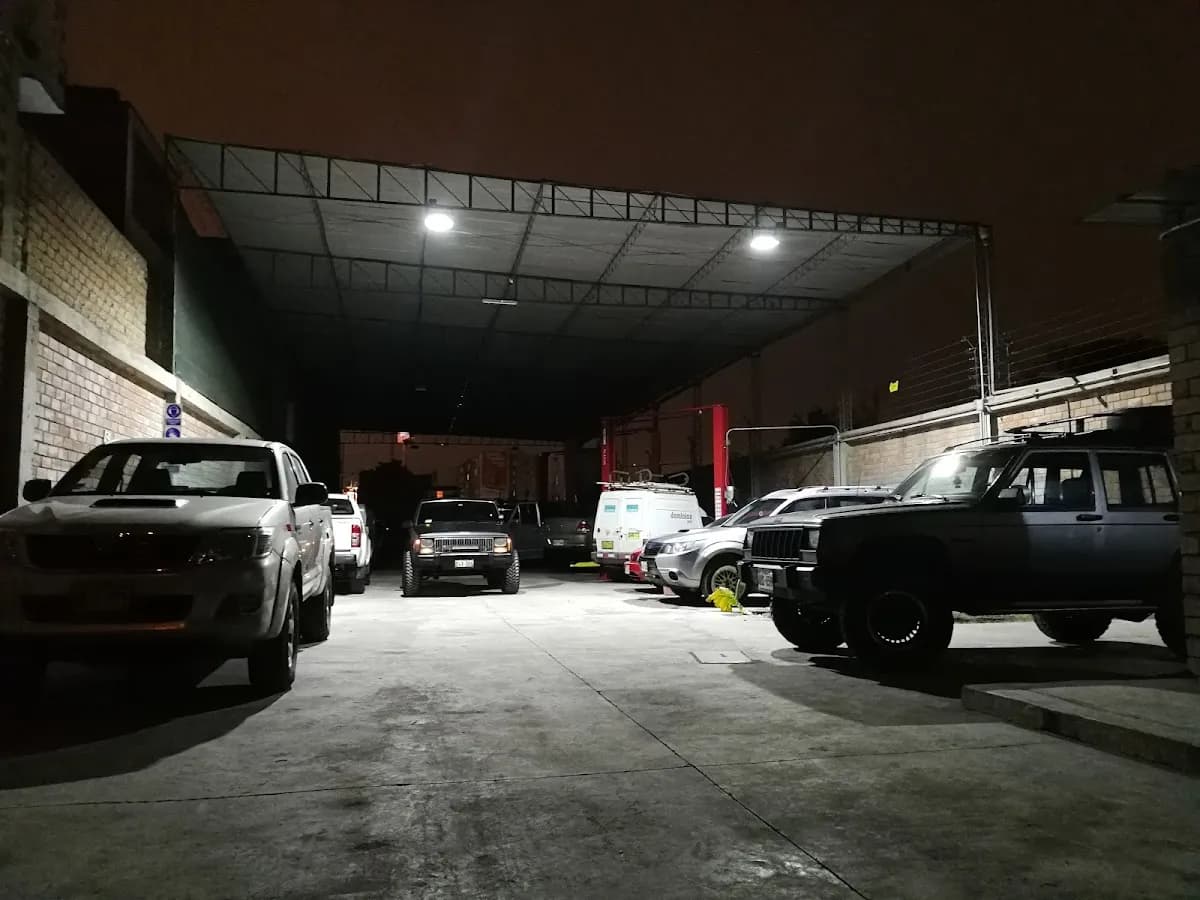 Lolo Garage S.A.C.