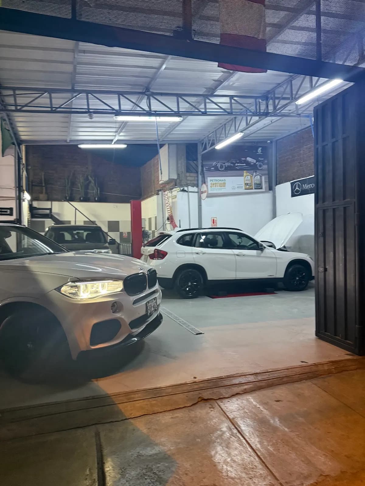 Lamarque Automotriz