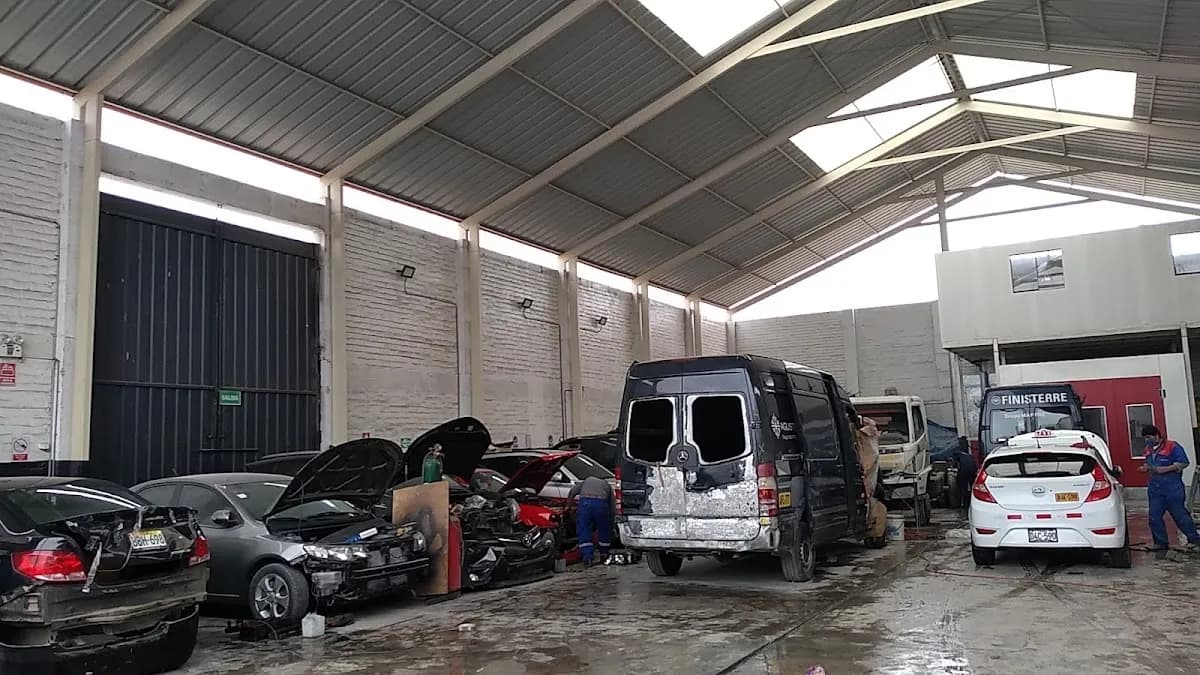 FNR AUTOMOTRIZ chorrillos