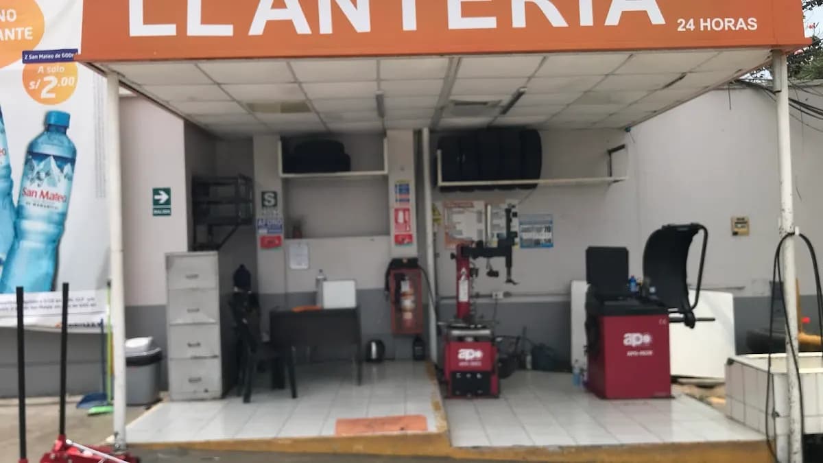 LLANTERIA EN MIRAFLORES