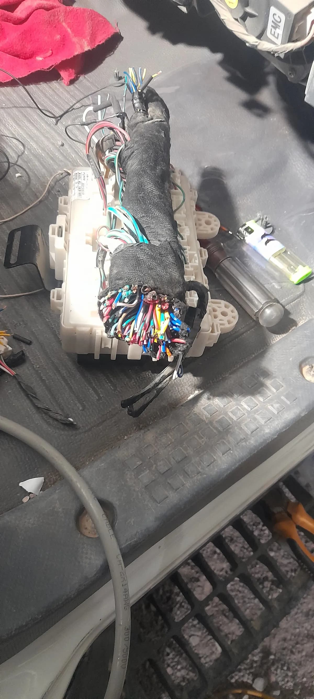 ESCANER AUTOMOTRIZ Y MECANICA EN GENERAL SALVADOR