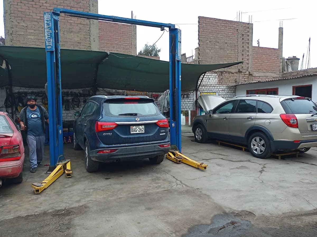 Taller Automotriz Las Viñas