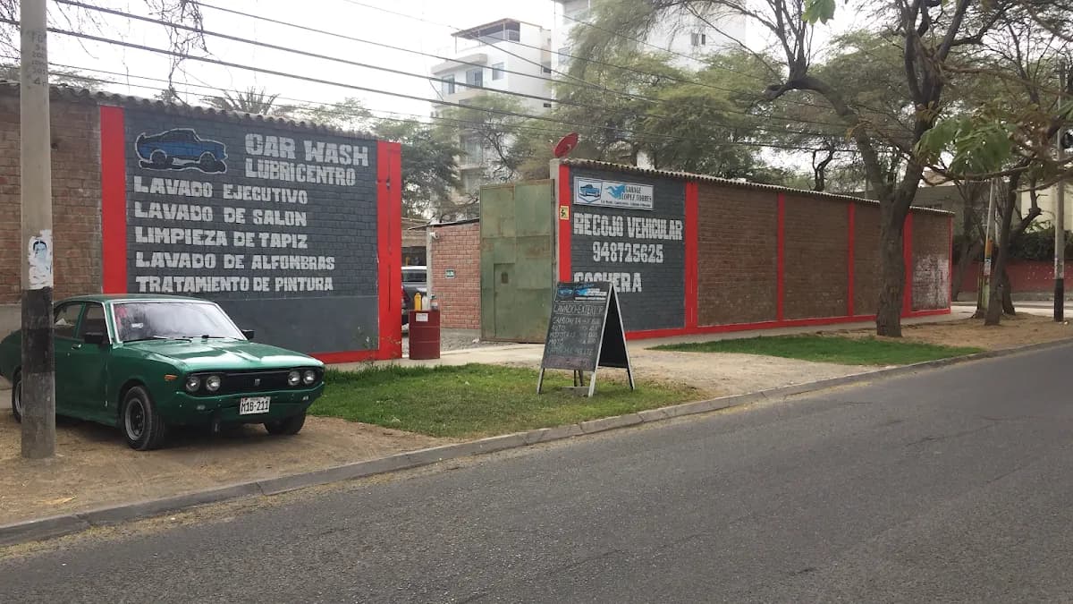 Lopez Torres Garage