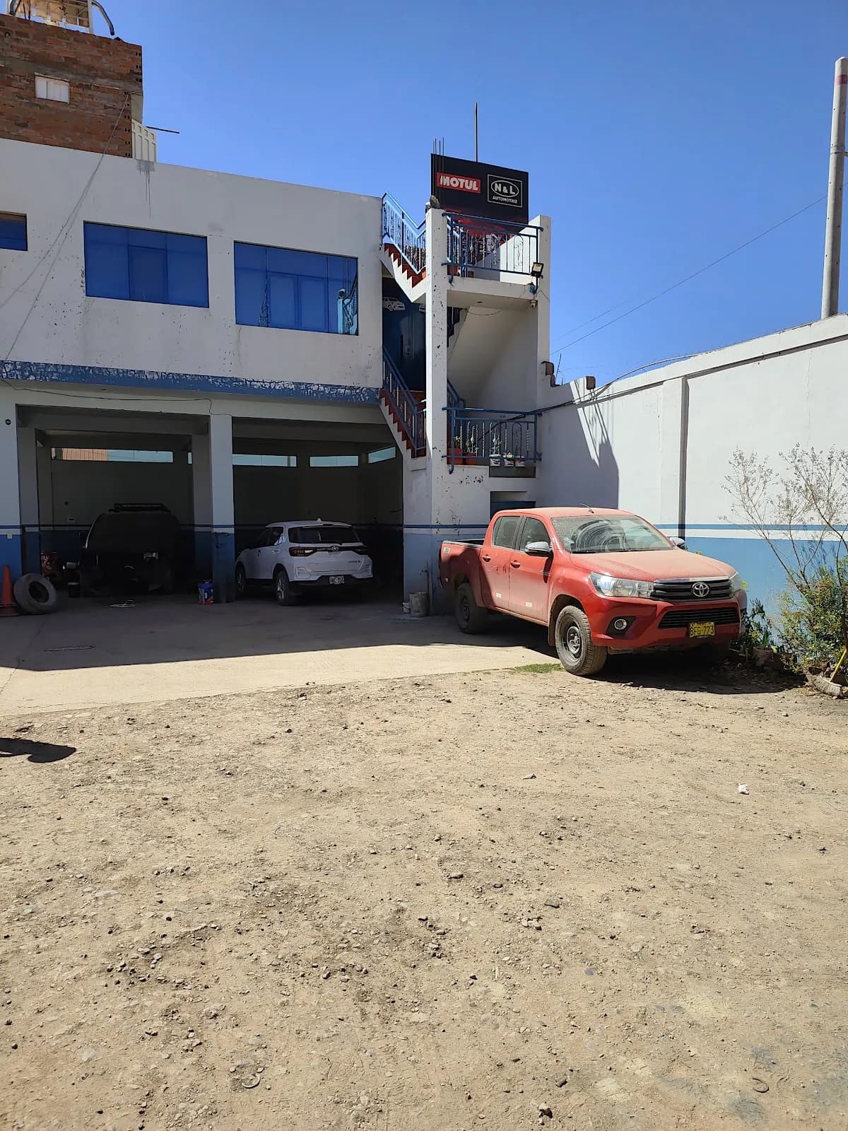 N&L Automotriz Juliaca - Taller Mecánico Especialistas en Toyota y Hino