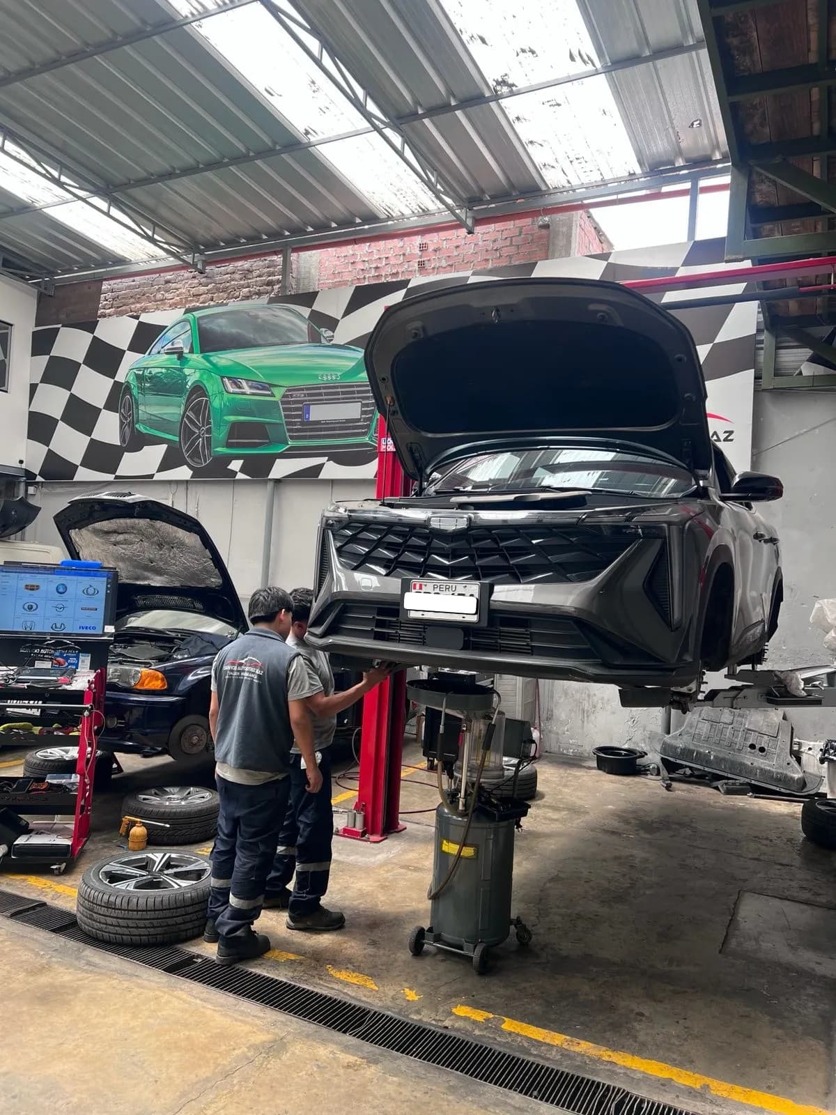 SERVICIO AUTOMOTRIZ DÍAZ E.I.R.L