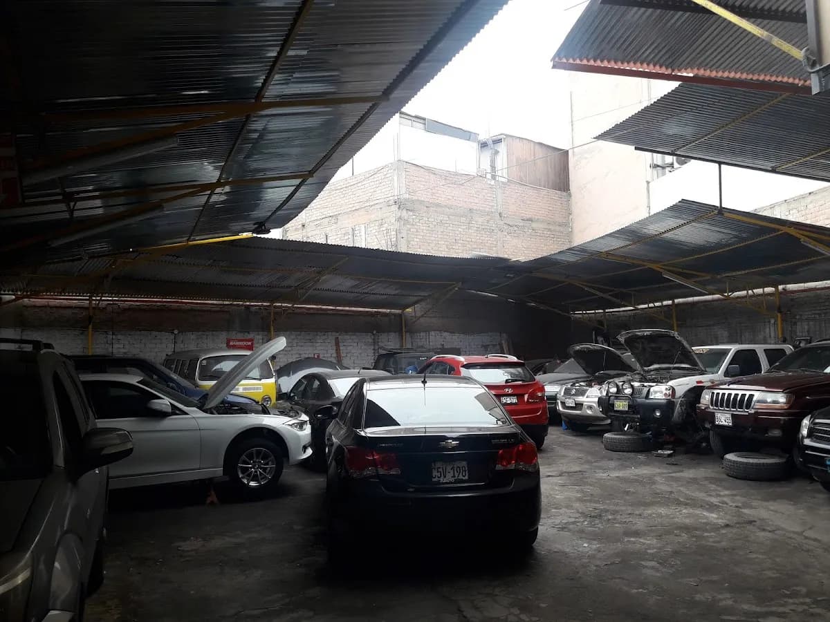 AUTOMOTRIZ SOBRE RUEDAS