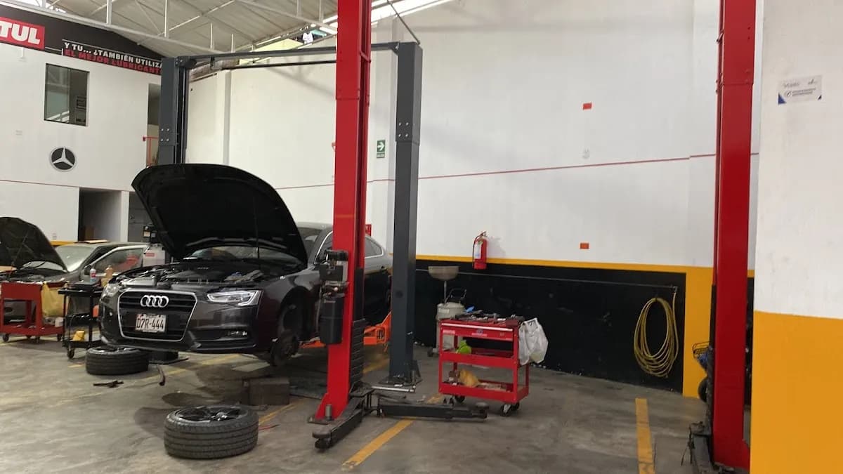 AUTOTECHNIK S.A.C.