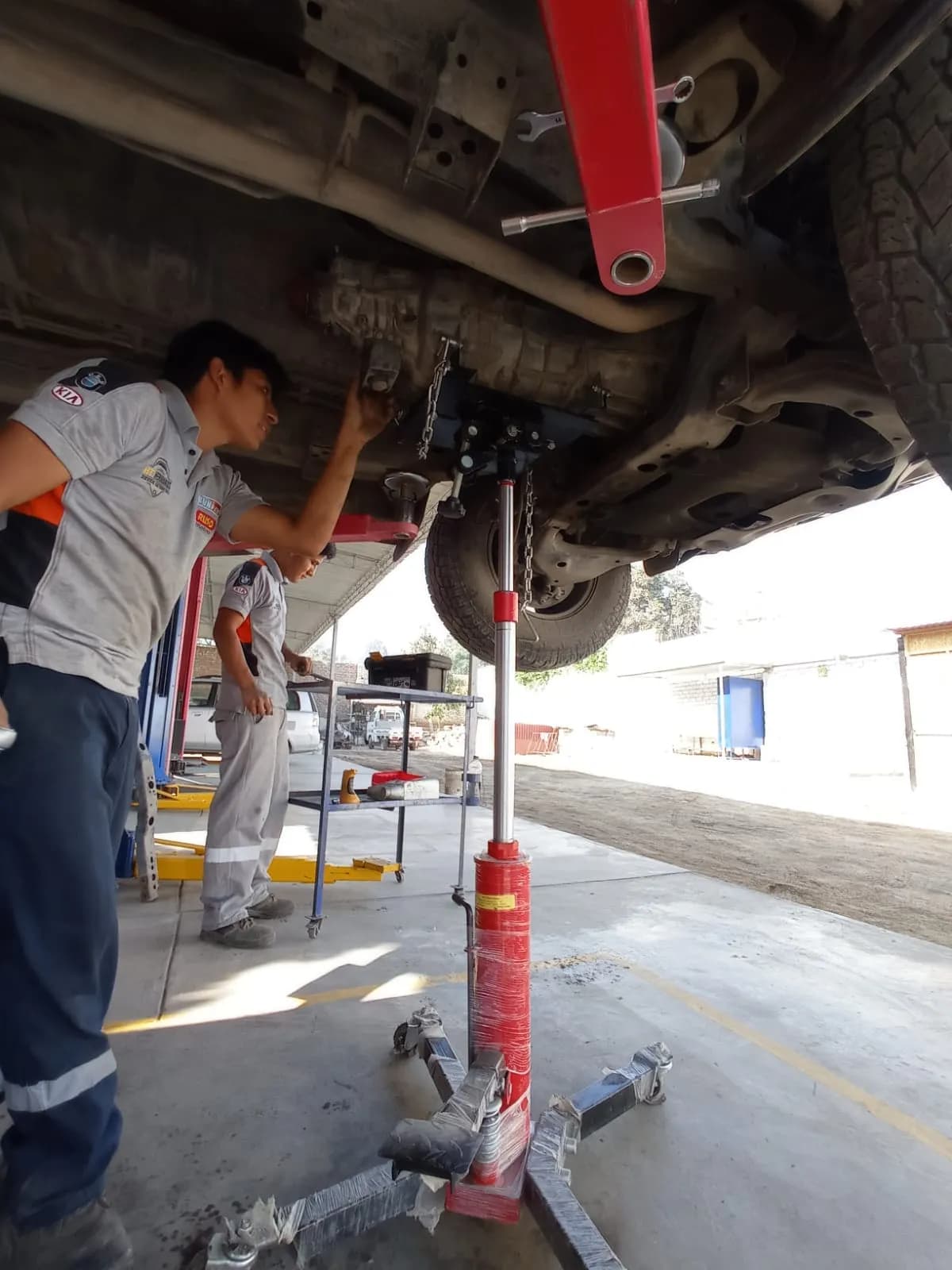 HT Hermanos Servicio Automotriz