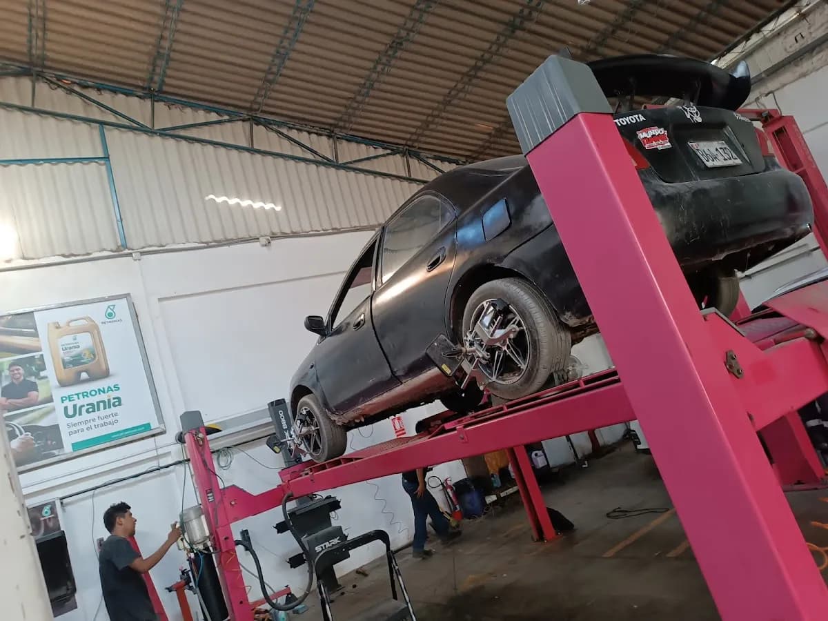 San Felipe Auto Centro 1 (ISAVEN S.R.L.)