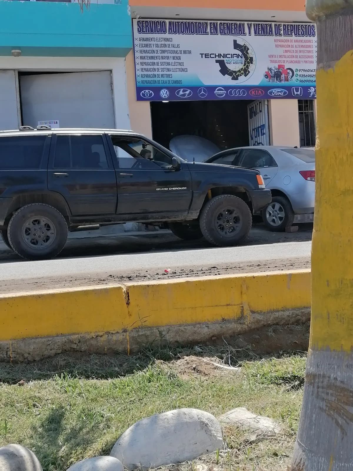 TECHNICIAN MOTORS