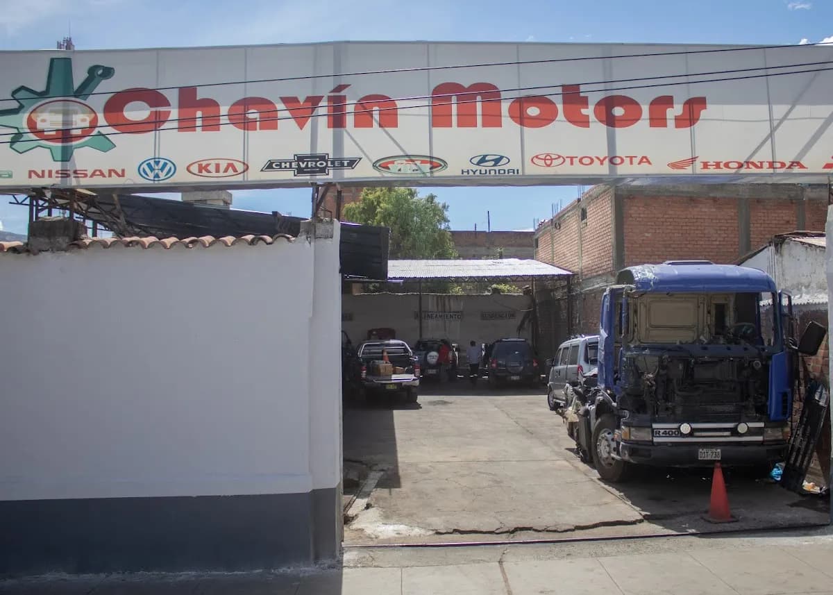 Corporación Chavín Motors | Grúas , Taller Mecánico, Planchado y Pintura Huaraz