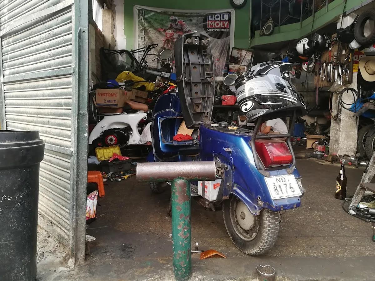 TALLER DE MOTOS del CHINO CAGIVA / Reparación y Servicio de motos