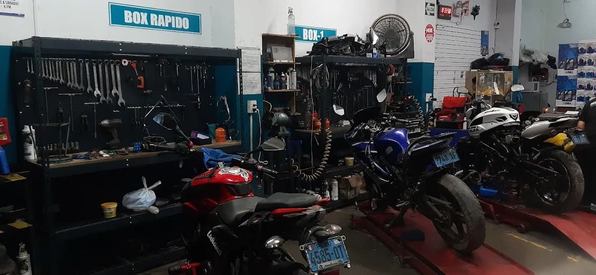 TALLER MEDINA MOTORS