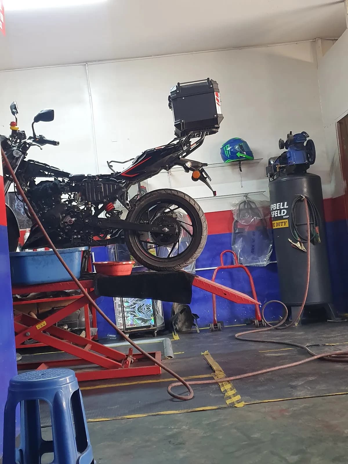 APACHE BIKER RACING CLUB