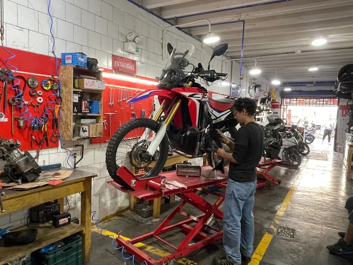 Samurai Abel - Taller multimarca Autorizado por Bajaj y CF Motos