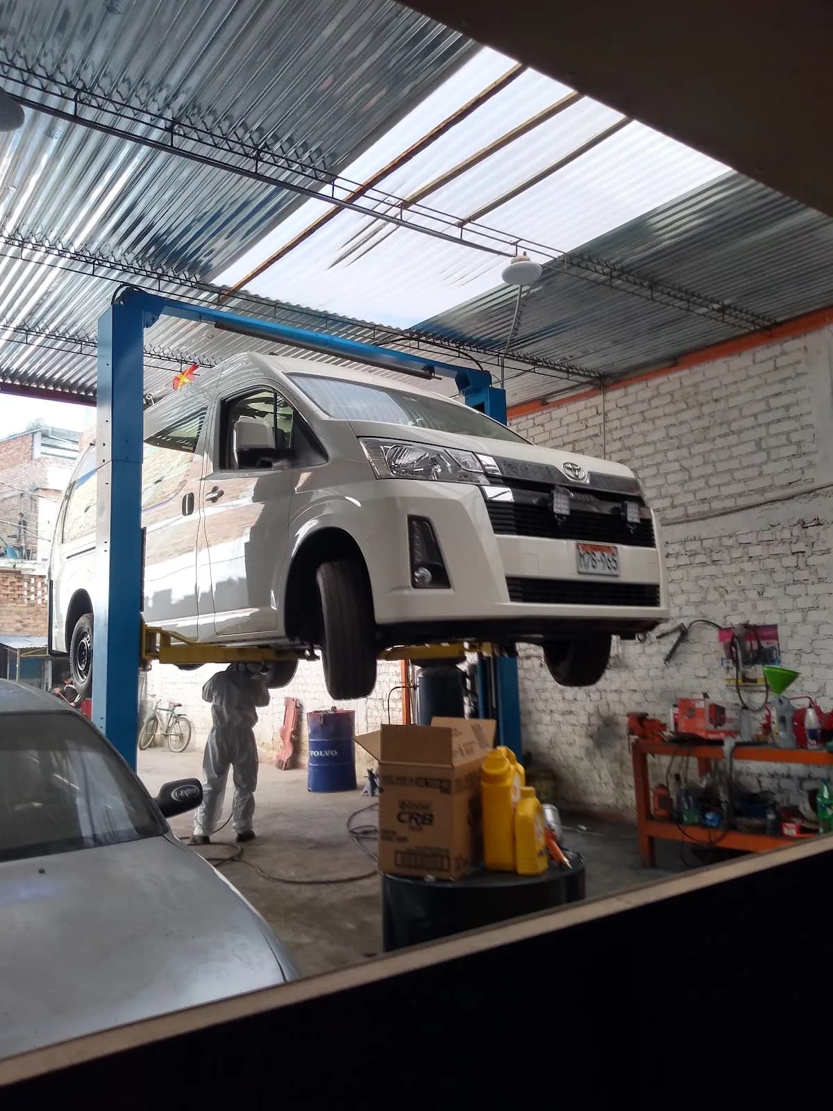 L&J AUTOMOTRIZ EXPRESS SAC
