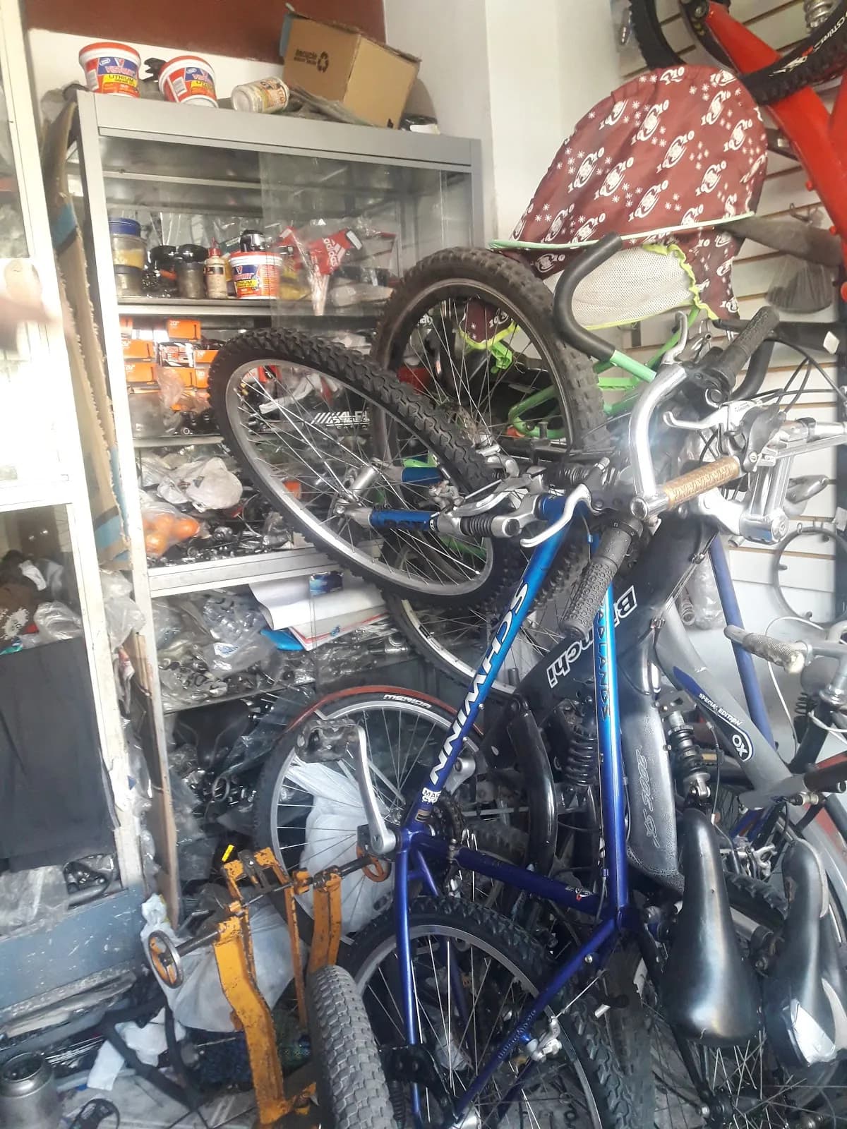 Taller de bicicletas Dante AQP