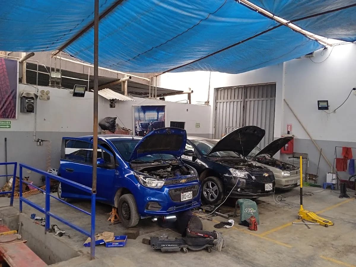 TALLER MECÁNICO: LUBRICENTRO AUTOMOTRIZ & MANTENIMIENTO "MACHELI"