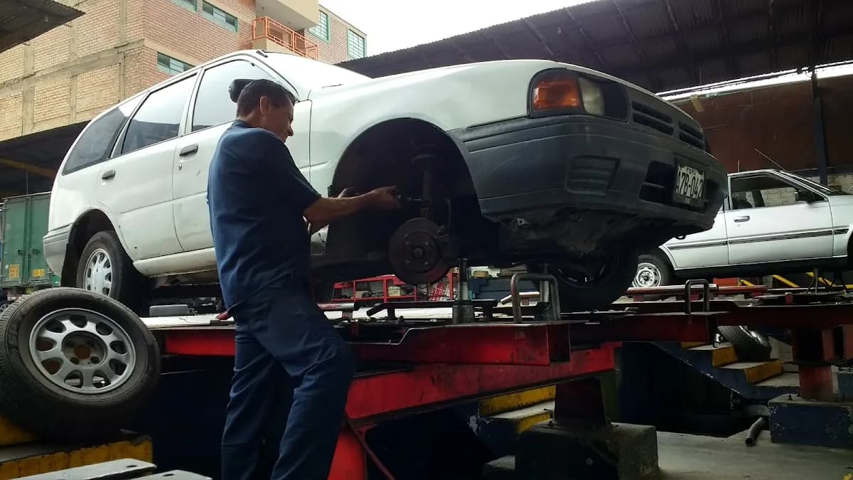 AUTOMOTRIZ LIMA WORLD